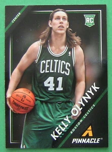 KELLY OLYNYK, 2013-14  PINNACLE #10 RC, ROOKIE, CELTICS, HEAT - Picture 1 of 2