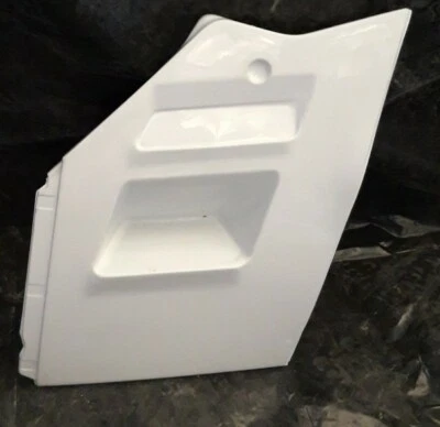 Suzuki GSXR1100 Slingshot 1988/90Front Centre Left Fairing Panel Fiberglass  — 第 1/4 张图片