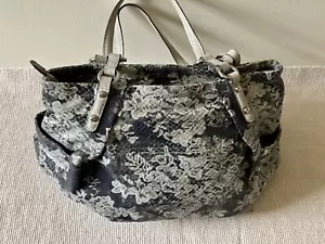 B MAKOWSKY Gray Green Floral coated leather zippered shoulder purse Hobo - Picture 1 of 8