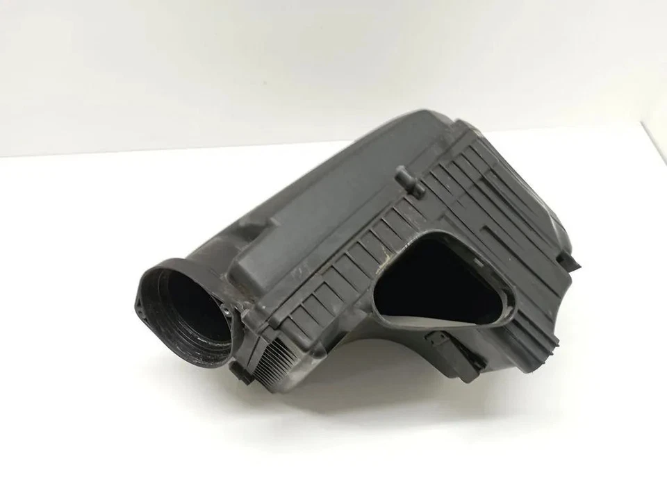 Volvo XC60 Air Filter Box 0321721 2.0 Diesel 120kw 2012 33190845 - Image 1 of 4