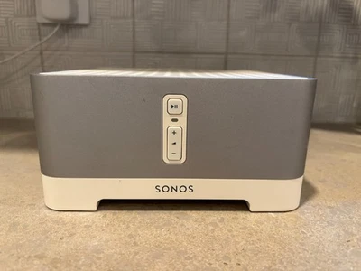 Sonos Connect: amplificador transmisor de medios digitales GEN 2, CTAZPUS1 - blanco/gris, usado en excelente estado Foto 1 de 4