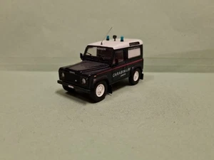 DE AGOSTINI LAND ROVER DEFENDER 90 CARABINIERI CINOFILI K9 SCALA 1/43 - Foto 1 di 7
