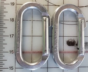 2 x OMEGA OVALE KARABINER KLETTERN, HÖHLENFORSCHUNG - Bild 1 von 8