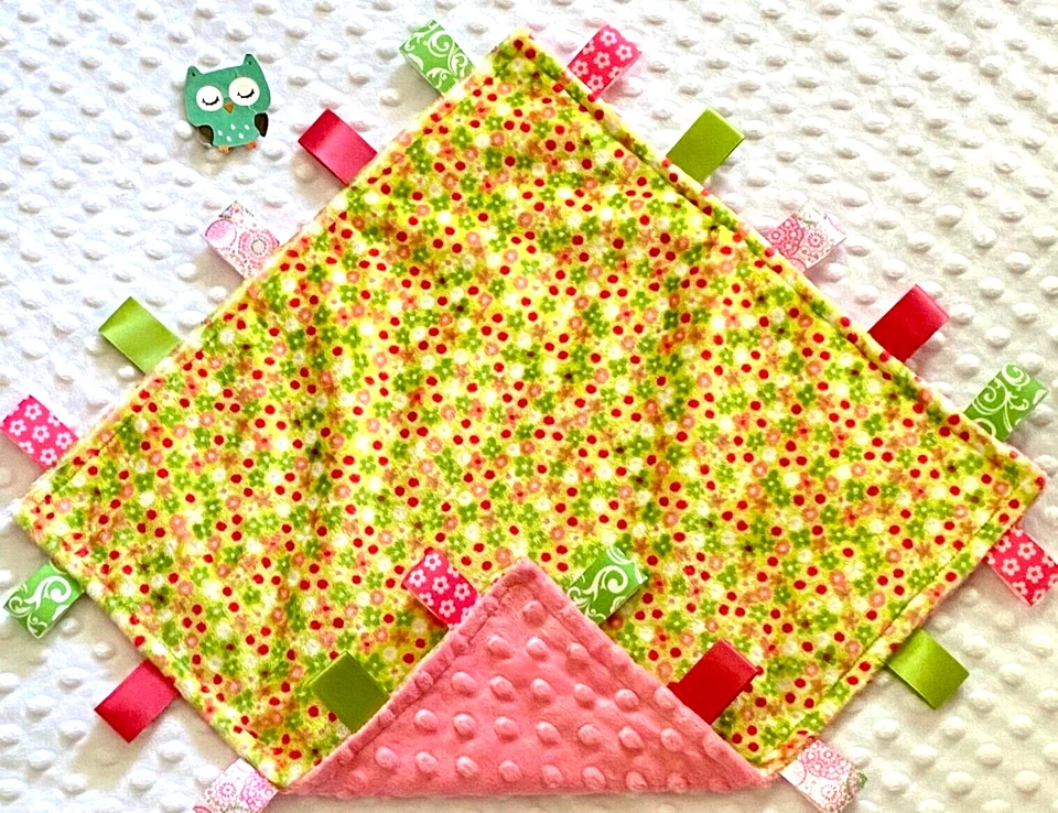 Double Minky! Izzy Ditzy Flowers & Pink Minky Tag Taggie Security Blanket Baby - Image 1 of 1