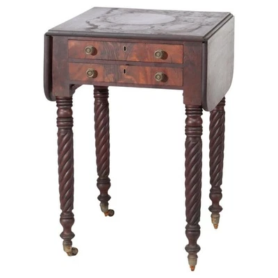 Antigua mesa de trabajo Sheraton llama caoba 2 cajones hoja caída c1830 Foto 1 de 4