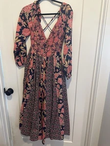 Vestido midi Free People capas en capas azul marino y algodón melocotón talla pequeña nuevo con etiquetas - Imagen 1 de 7