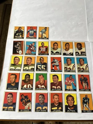 1961 Topps Football Cards  27 Card Lot Chuck Bednarik Ollie Matson Jim Ringo - Image 1 of 4