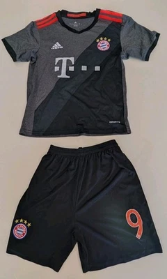 FC bayern munich jersey youth size MEDIUM adidas black Gray   - Image 1 of 4