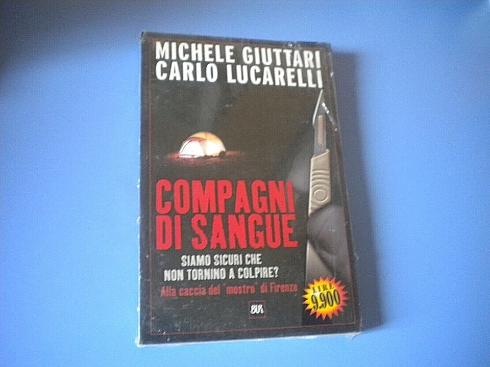 GIUTTARI LUCARELLI - COMPAGNI DI SANGUE - RIZZOLI BUR - ANNI 1990 - Immagine 1 di 1