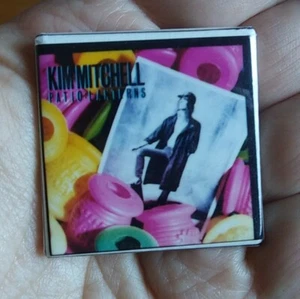 Vintage 80s ~ Kim Mitchell ~ Patio Lanterns Album Cover Band Music Pin Button - Bild 1 von 9