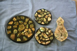 Mid Century 3 Trivets Hot & 1 Spoon Rest Abalone Shells Retro Acrylic Set 021010 - Picture 1 of 11