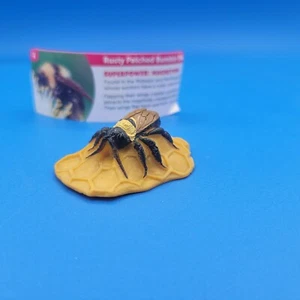 Yowie Rusty Patch Bumble Bee Figure Toy Animals Super Powers Collection RARE - Picture 1 of 8