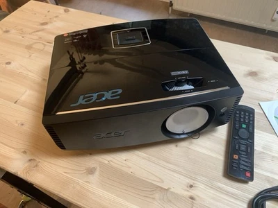 Acer P6200 Beamer 5000 Lumen 3D DLP Tageslicht-Projektor XGA 1024x768 Pixel - Bild 1 von 4