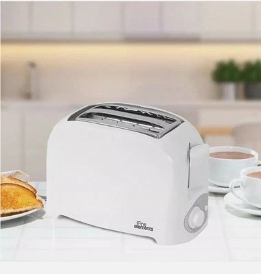 Fine Elements 2 Slice Toaster Variable Browning Control Cancel Button Crumb Tray - Image 1 of 3