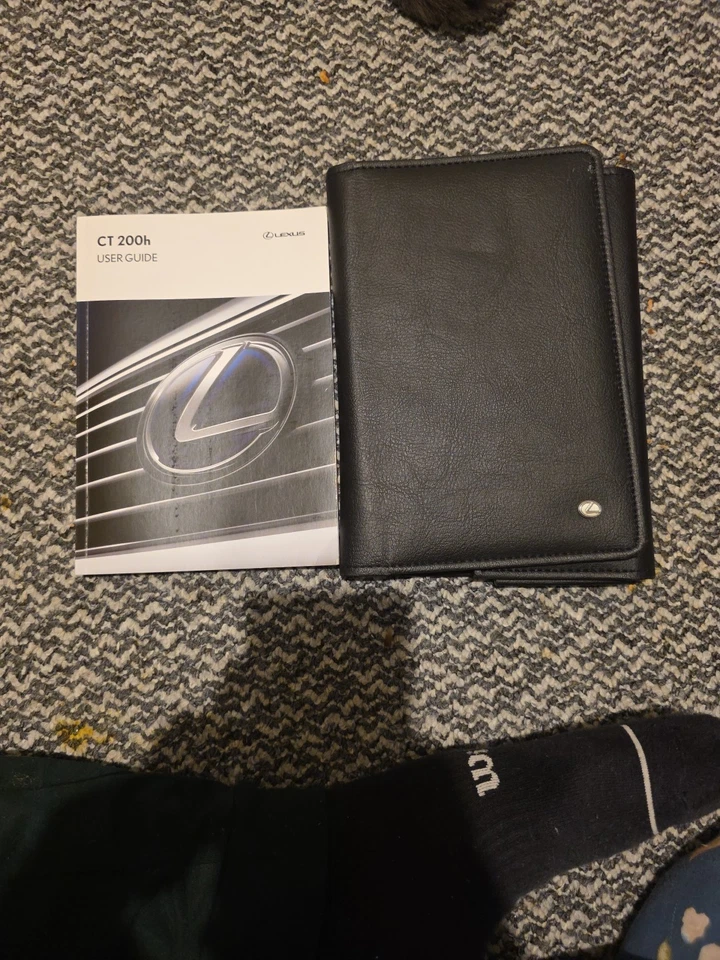 Lexus CT 200H Manual Handbook Book Guide - Image 1 of 1