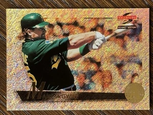 1995 Mark McGwire Score Summit Nth Degree Shimmer #27 - Picture 1 of 2
