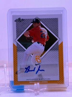 2016 Leaf PG National Showcase Blank Back Yellow AUTO Bradford Jones 1/1 - Image 1 of 2