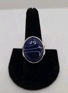 Lovely Blue Acrylic W/White Swish Stone Silvertone Ring Size 10 - Picture 1 of 8