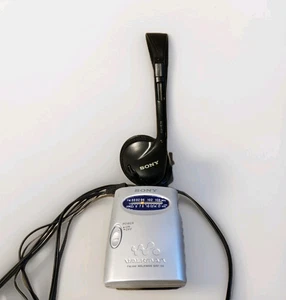 Sony Walkman SRF-59 FM/AM Portable Radio w/Belt Clip & MDR-023 Headphones..Works - Picture 1 of 9