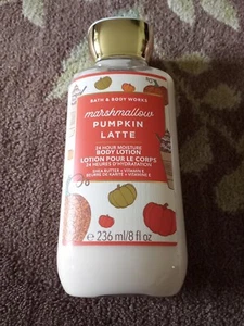 Bath and Body Works MARSHMALLOW ZUCCA LATTE lozione corpo 8 fl oz/236 ml * NUOVA * - Foto 1 di 5