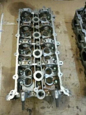 Корпус распределительного вала головки пассажирского цилиндра 04–06 Porsche Cayenne 4,5 л V8 948104103 - Изображение 1 из 4