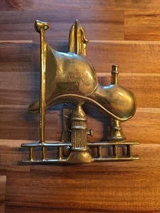 Vintage Brass Firefighter Door Knocker Fireman, 7" x 6" - Picture 1 of 6