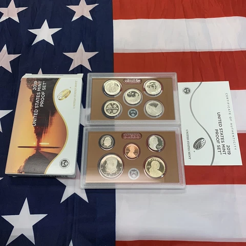 2019-s US CLAD Proof Set. 10 coin set. PLUS 'W' CENT Cover