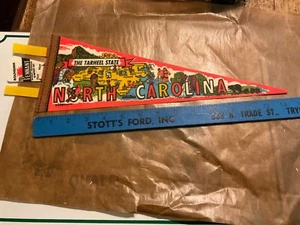 Vintage New Old Stock Small North Carolina Travel Pennant Souvenir - Picture 1 of 3