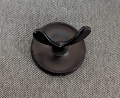 Kingston Metropolitan Robe Hook Oil Rubbed 青铜 BA317ORB 全新带盒 — 第 1/3 张图片