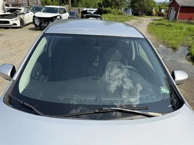 Cristal parabrisas delantero Nissan Sentra 2013-2014 Foto 1 de 3