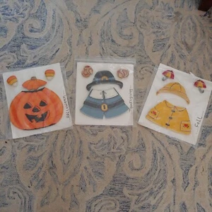 Wooden Outfit Clothes Seasonal Bear N Friends, Duck Raincoat Pumpkin Pilgrim Lot - Picture 1 of 4