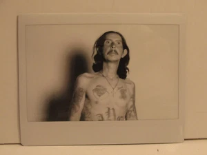 ALTES FUNDFOTO KUNSTFOTO POLAROID OBDACHLOSER CHOLO TATTOO MANN MEXIKANER - Bild 1 von 4