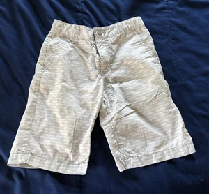 New Boy's Old Navy Shark Shorts Gray and White Size 8 - Picture 1 of 5