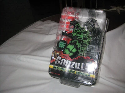 Figura de acción vintage Neca Godzilla Reactor Brilla en la oscuridad Lootcrate nueva Foto 1 de 4