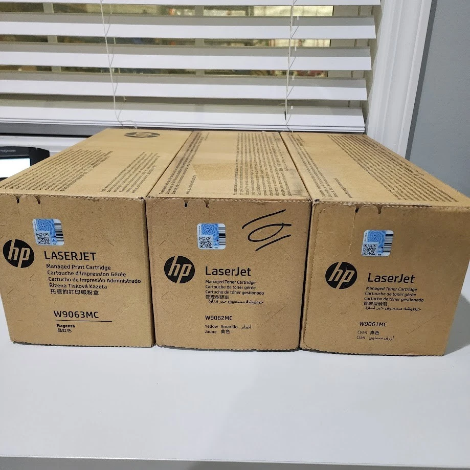 Lote de 3 tóner HP W9061MC, W9062MC, W9063MC; cian, amarillo, magenta Foto 1 de 1