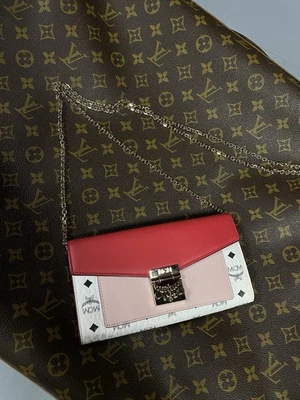 Mcm Leather Monogram Chain Crossbody Preowned Wallet Bag  - Image 1 of 4