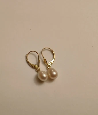 14K YELLOW GOLD ,FRESHWATER PEARL EARRINGS. - Image 1 of 4