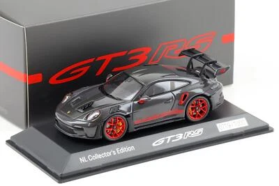 Paquete 1:43 Spark Porsche 911 (992) GT3 RS Weissach NL Edición Coleccionista WAP