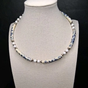 Vintage Wire Porcelain Beaded Necklace Blue Floral Design. 14.852 - Picture 1 of 5