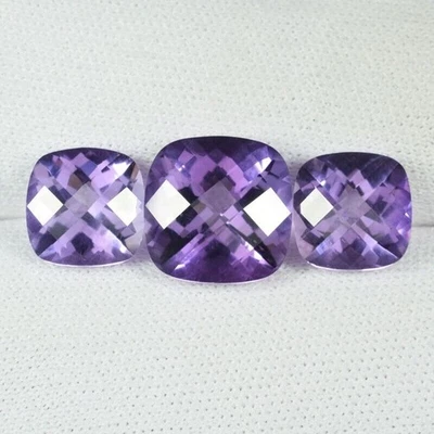 8.26 ct AWESOME LUSTROUS NICE PURPLE - NATURAL AMETHYST SQ Cushion - 3 Pcs Set P - Image 1 of 3