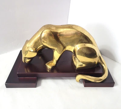 ART DECO Estilizado Agachado PANTERA Jaguar Estatua de Latón en Base MCM De Colección LEER Foto 1 de 4