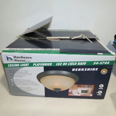 Accesorio de techo de bronce frotado con aceite Hardware House 54-3744 Foto 1 de 3