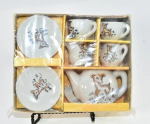 SET DA TÈ PORCELLANA BAMBINO CERVO NATALE ANNI 40 GIAPPONE NUOVO CON SCATOLA RARO - Foto 1 di 7