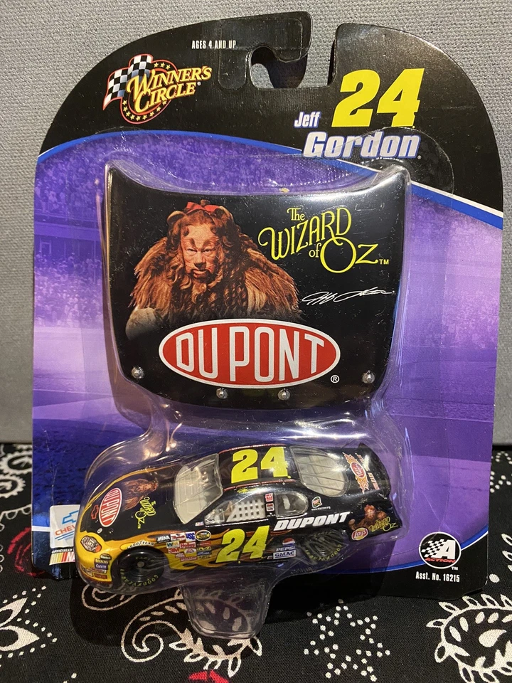 2004 Winners Circle Wizard of OZ Jeff Gordon Die Cast - Image 1 of 2