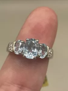 Nuovo Anello Gioielli Argento Sterling Topazio Blu e Diamante Bambino Taglia 7,5 #1000 - Foto 1 di 6