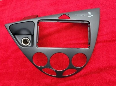 2002 Ford Focus Mach Audio Edition moldura de rádio, rara, bom estado - Imagem 1 de 4