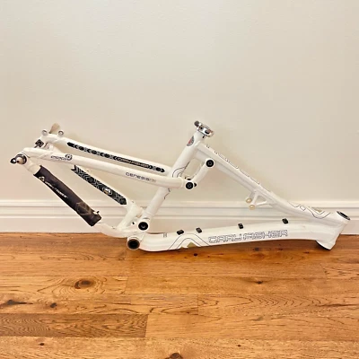 Gary Fisher Trek Roscoe 17.5" Frame Large 26” Full Suspension MTB White - Image 1 of 4