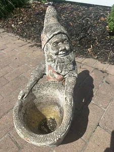 RARE OLD GNOME VINTAGE CEMENT/CONCRETE GARDEN PLANTER HEAVY! - Picture 1 of 4