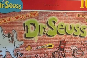 Ravensburger Dr. Seuss 1000 pc. Puzzle Seuss Street 20" X 27" 2017 Read - Picture 1 of 1