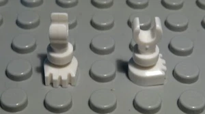 Lego Figure Accessory Legs Feet Monster Skeleton White 2 Pieces - Picture 1 of 1
